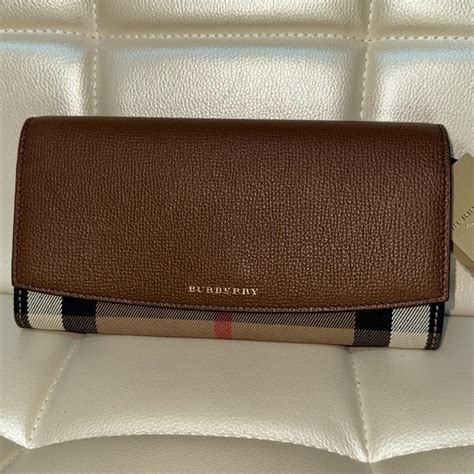 burberry henley house check &|BURBERRY Derby Calfskin House Check Henley Wallet On .